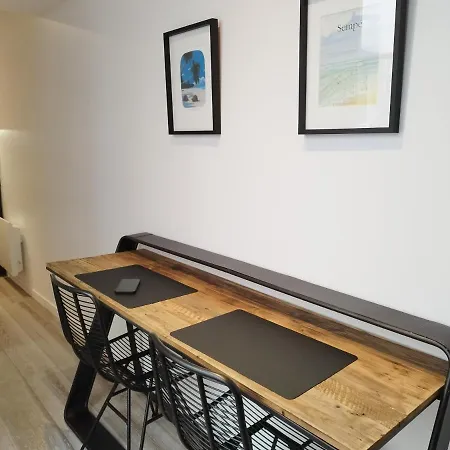 Le St Louis Amenagee Avec Cuisine N°4 * La Rochelle (Charente-Maritime)